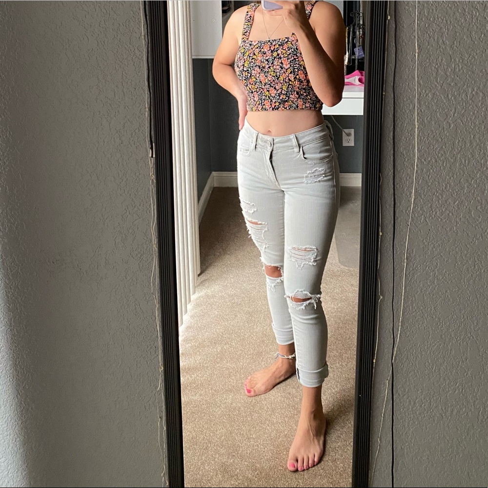 AEO hi rise jeans